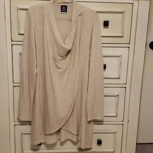Bobeau long sleeve tunic